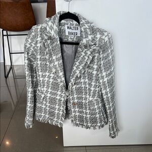 Walter Baker Tweed Blazer in Gray and White size xs